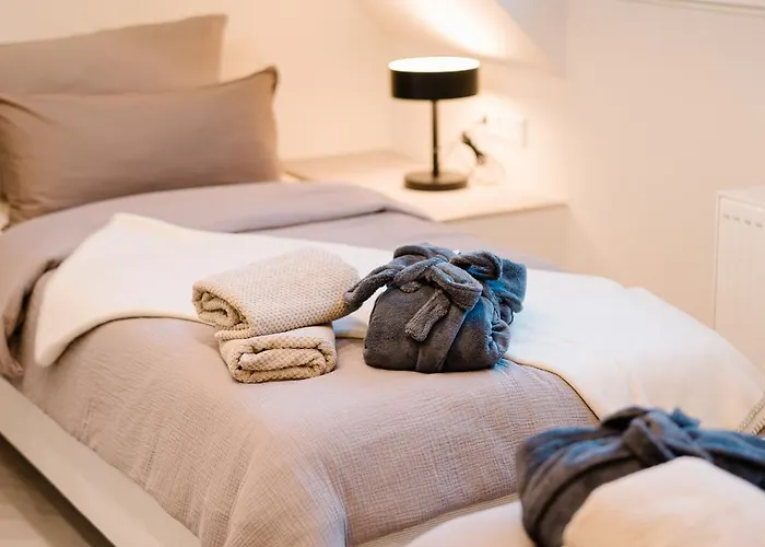 Sago Airporthouse Bed & Breakfast *