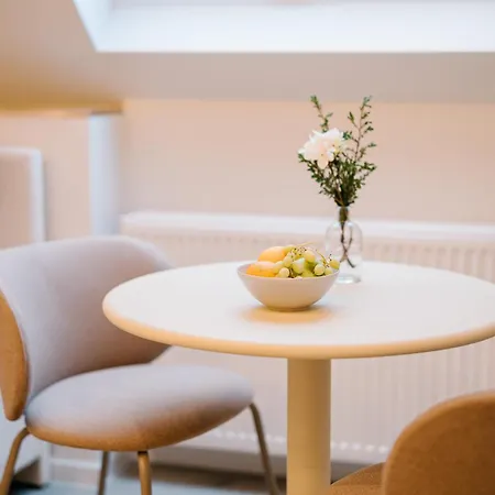 Sago Airporthouse Frühstückspension
