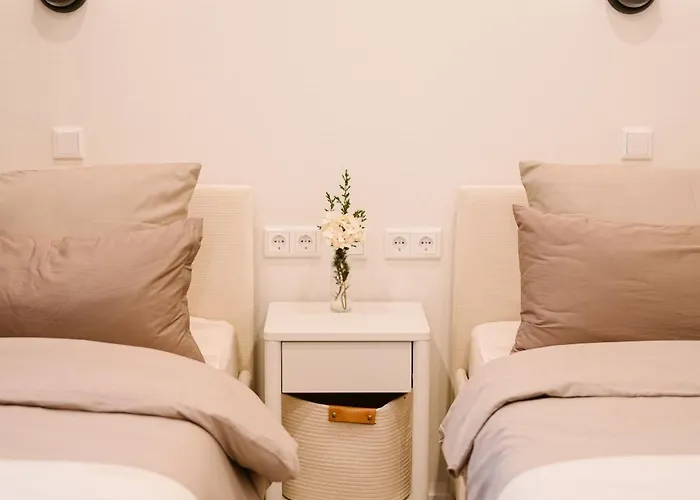 Sago Airporthouse Bed and breakfast *