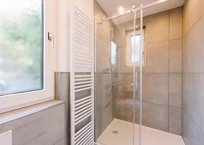 Sago Airporthouse Nocleg ze śniadaniem